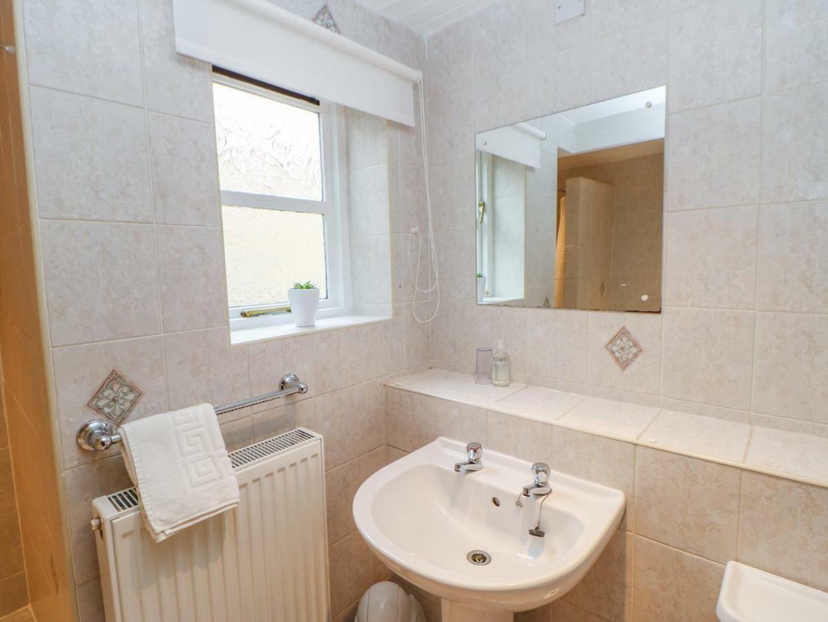 Rose Cottage Дарлингтон Экстерьер фото